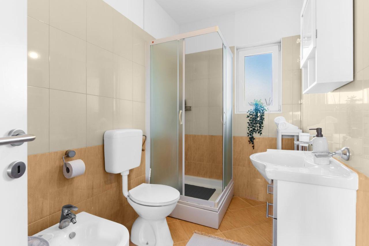 App 982 Apartment Rosini Екстериор снимка