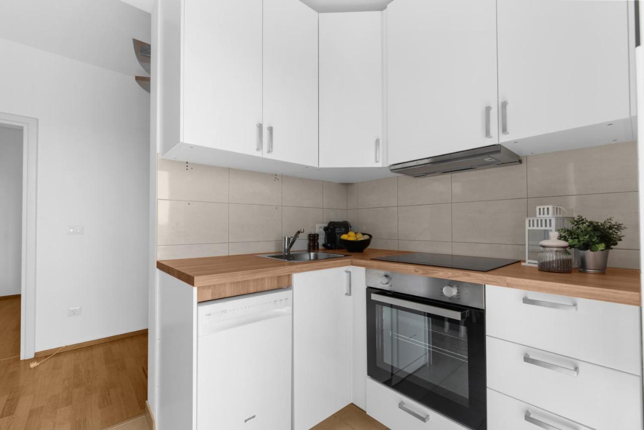 App 982 Apartment Rosini Екстериор снимка